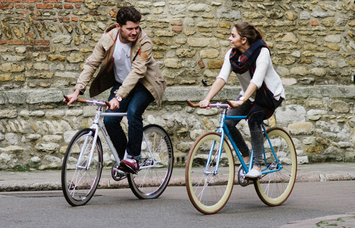 Quella varsity sales cambridge fixie bike